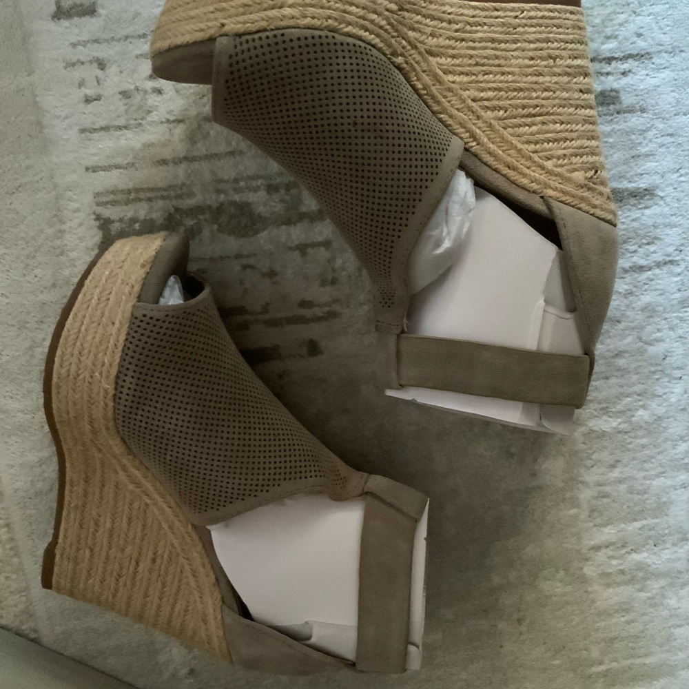 Marc Fisher Alison Wedge NIB